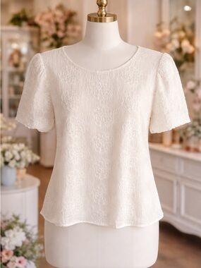 Adrianna Papell Cream Floral Lace Short-Sleeve Blouse